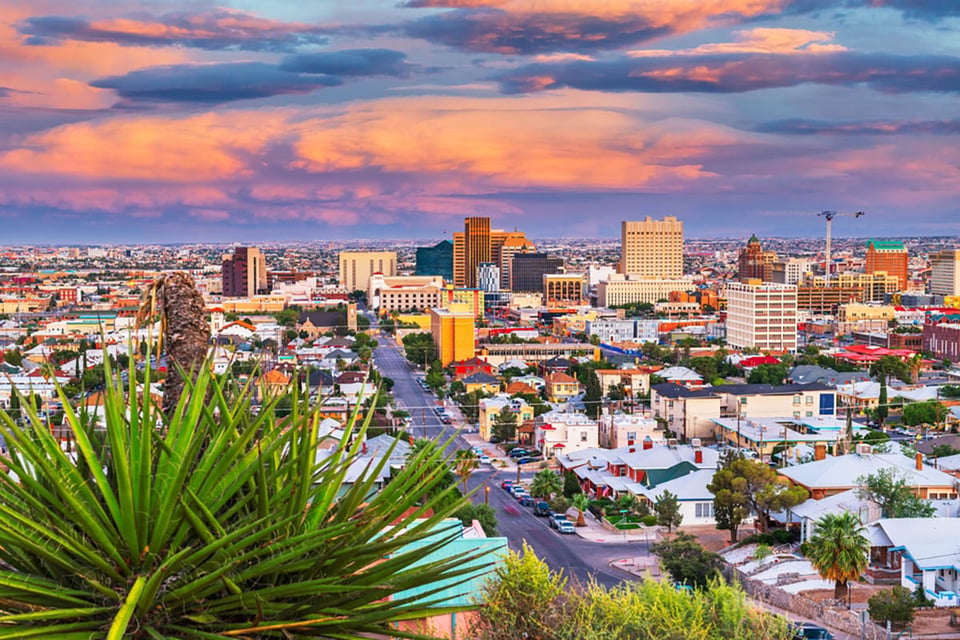 Superhéroes hispanos, El Paso, Texas, centro de la ciudad, ciudad, horizonte