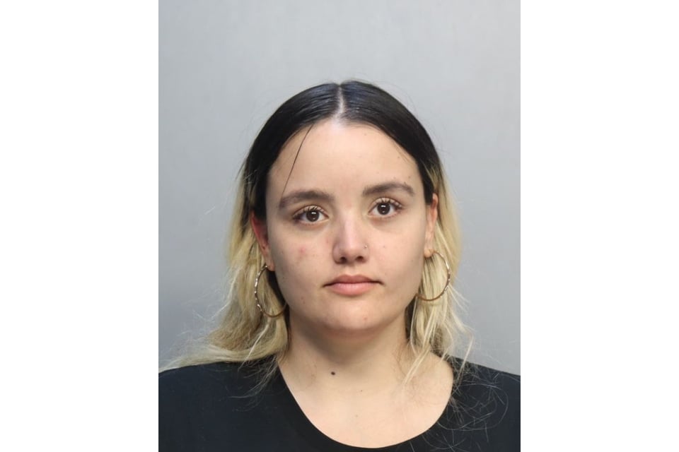 Miami-Dade, Daphne Maria Roldan, policía, crimen, robo, MundoNow