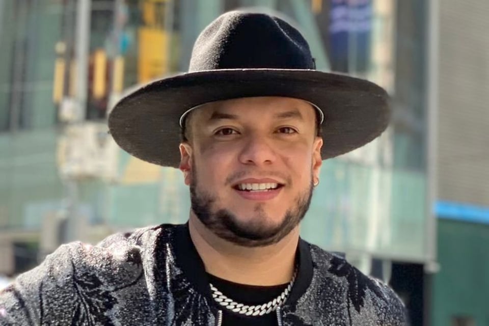 Chiquis Rivera, marriage, divorce, couple, MundoNOW