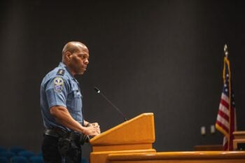 Crónica Policía amor prohibido