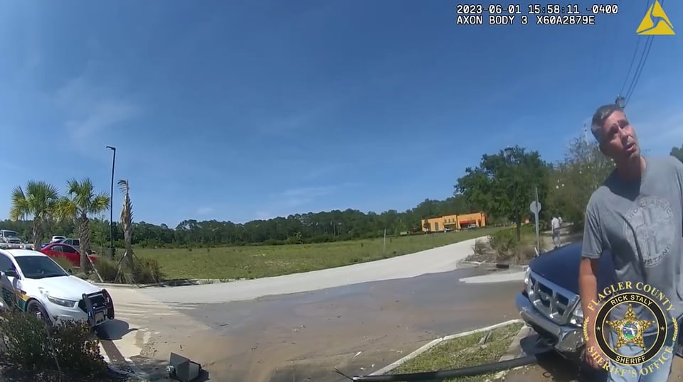 carcel, esposas, carretera, policiaco, consternado