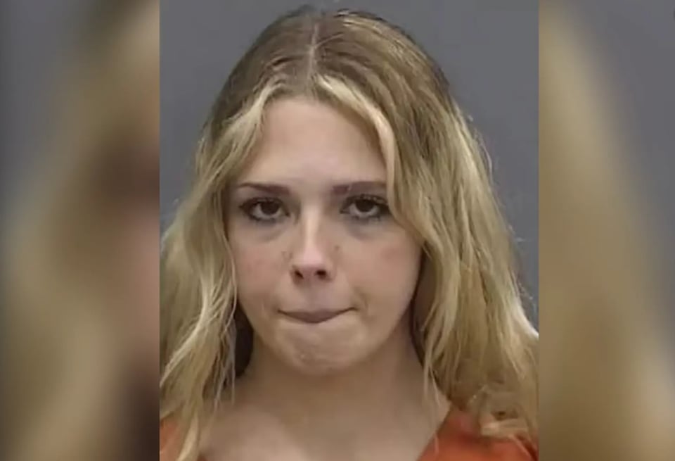 Mujer de 22 años, amenaza, tienda, Publix, cárcel, prisión 
