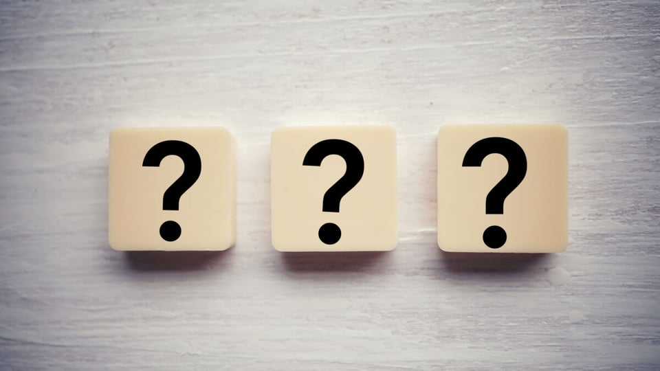Cubas con signo de pregunta, memoria, Efecto Mandela