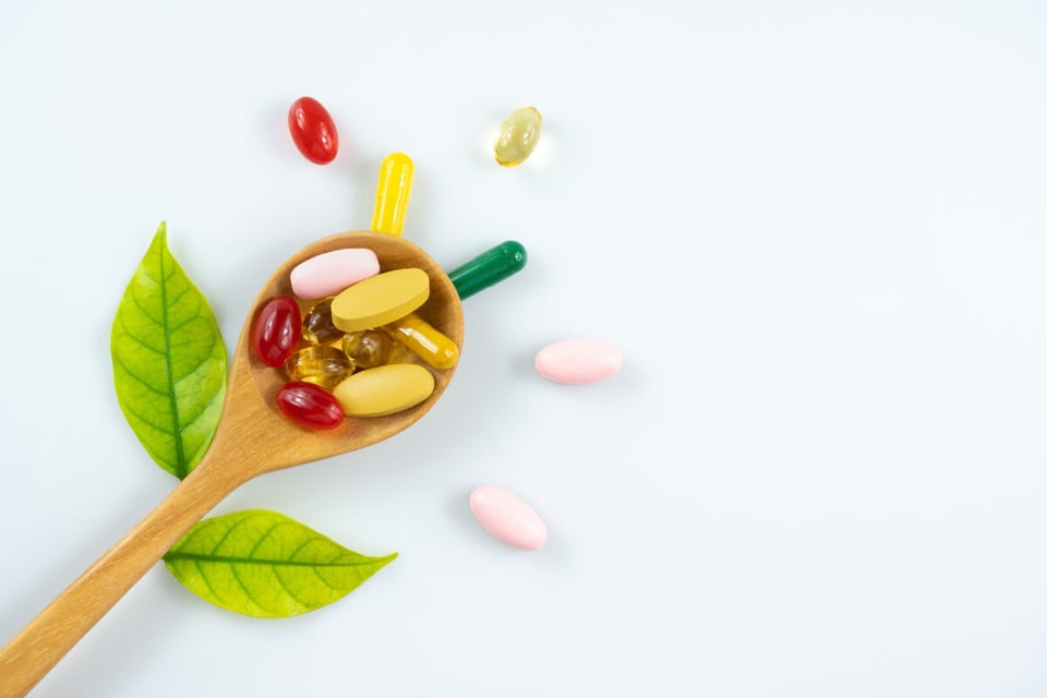 Pills, Leaves, Spoon, MundoNow, Podcast