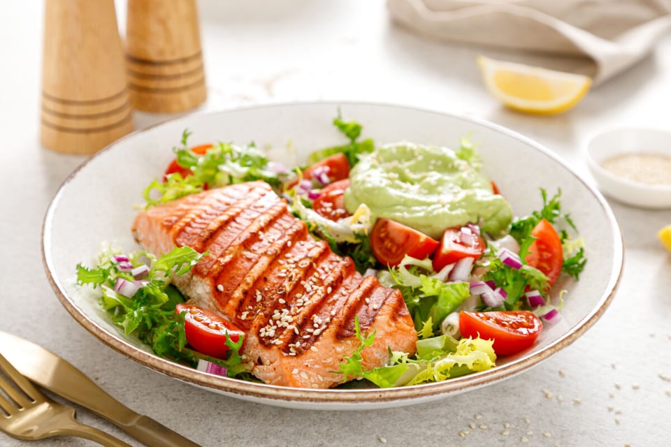 Salmón, Comida saludable, Alimento, MundoNow, Podcast