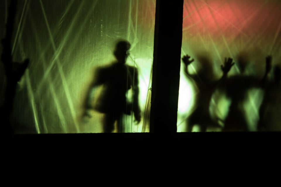 Shadows, Aliens, 