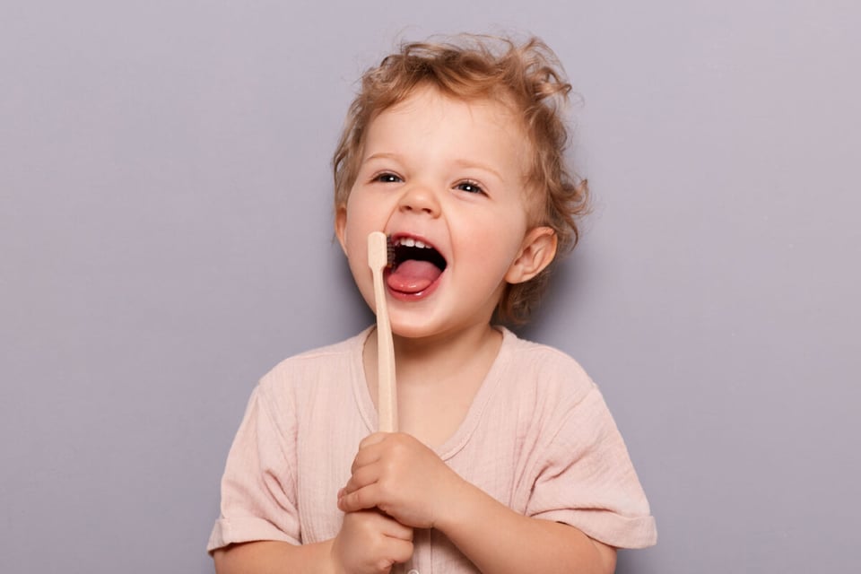 Lavado de dientes, Cepillo, Niño, MundoNow, Podcast