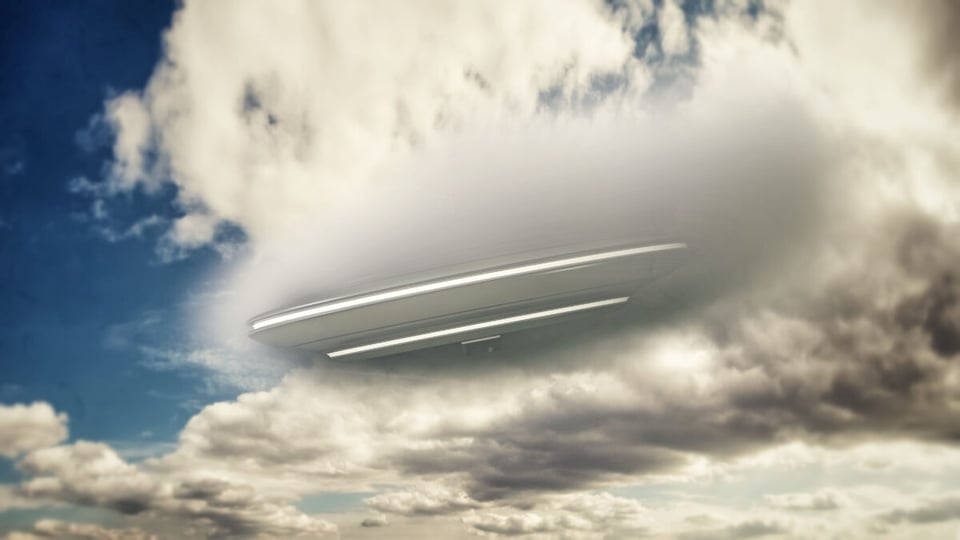 UFO, Sky, MundoNow, Huella OVNI, Podcast