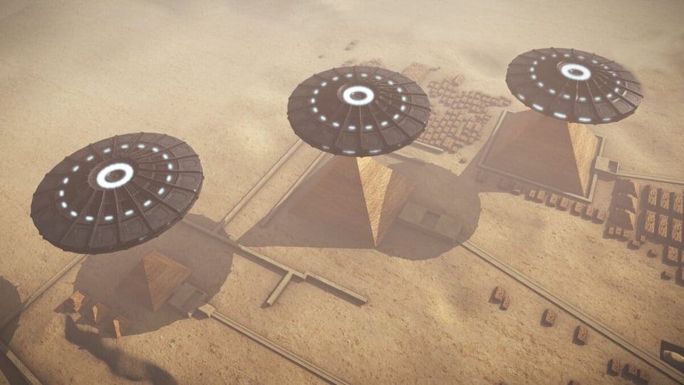 Three UFOS above pyramids in Egyp