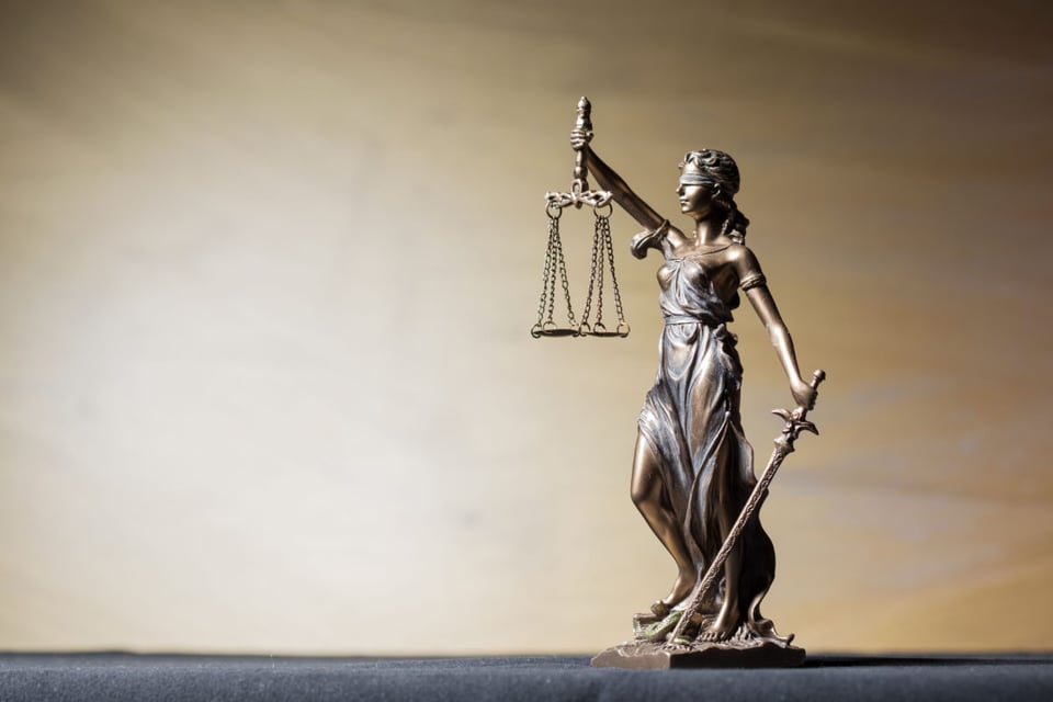 Scale, Law, Lawyers, MundoNow, Podcast