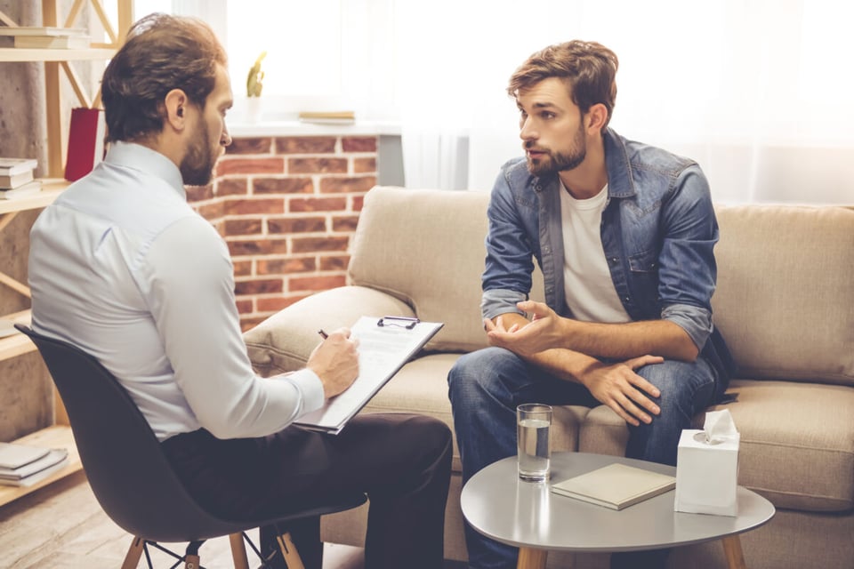 Man in therapy, Help, MundoNow, Podcast, Not seeing you easy