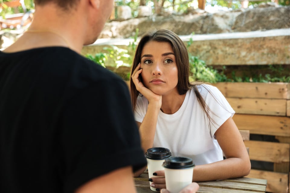 Bad date, Needy, Boring woman, MundoNow Podcast