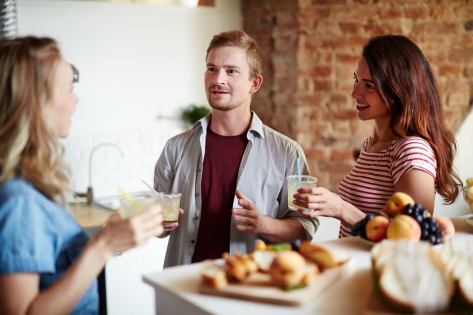 Couples, Polyamory, Food, MundoNow, Podcast