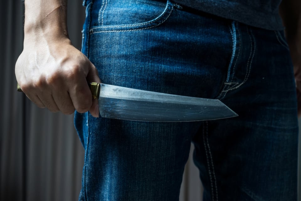 knife, MundoNOW, hombre, herida, cuchillo