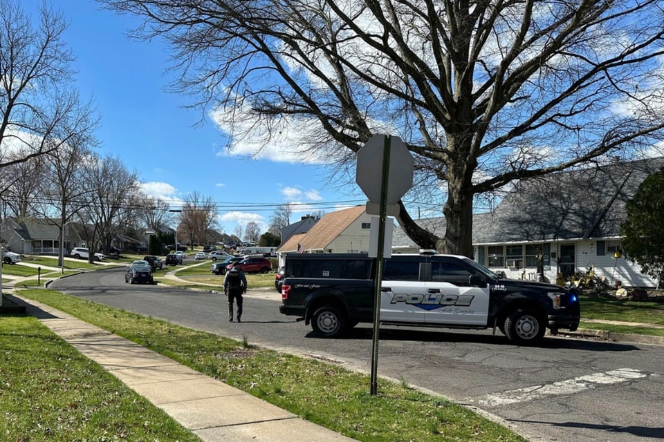 Tirador de Pensilvania atrincherado con rehenes, Andre Gordon, Falls Township, Trenton, Estados Unidos