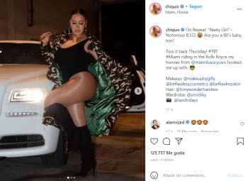 Without shyness! Chiquis boasts legs in transparent stockings and on top of a car