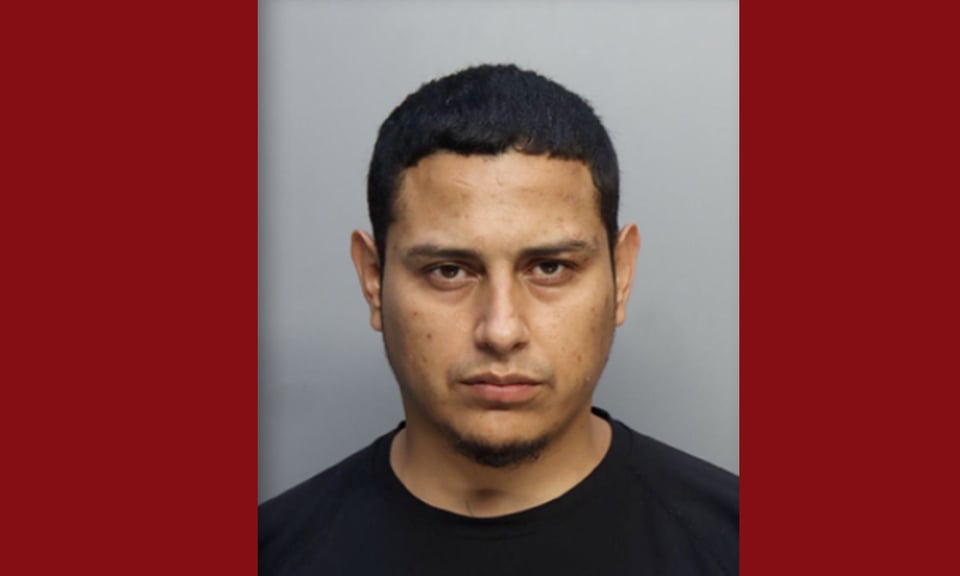 Arresto por carreras ilegales,Miami,detenidos,pareja,MundoNow,José Alfredo Martínez detenido
