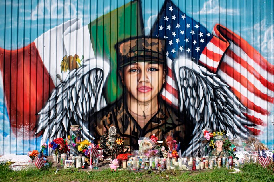 Fue asesinada en la base militar
