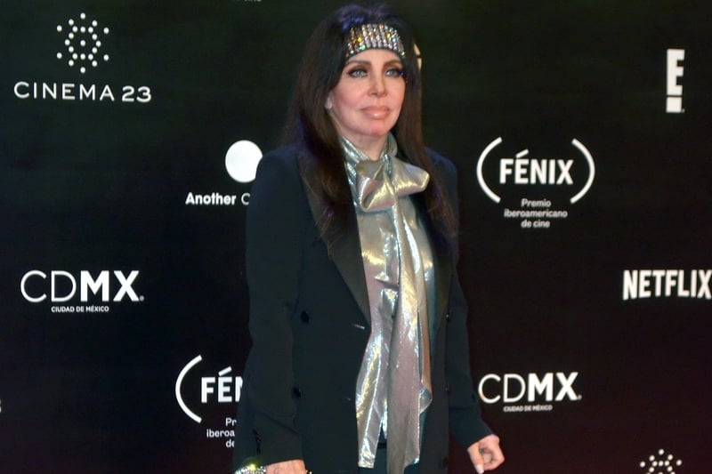 marriage, deny, protagonist, soap opera, Rosa Salvaje,