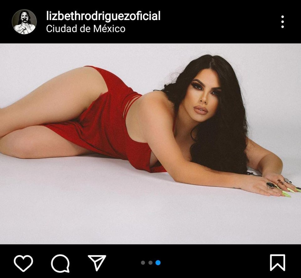 Wearing a daring red dress, Lizbeth Rodríguez is cheeky 