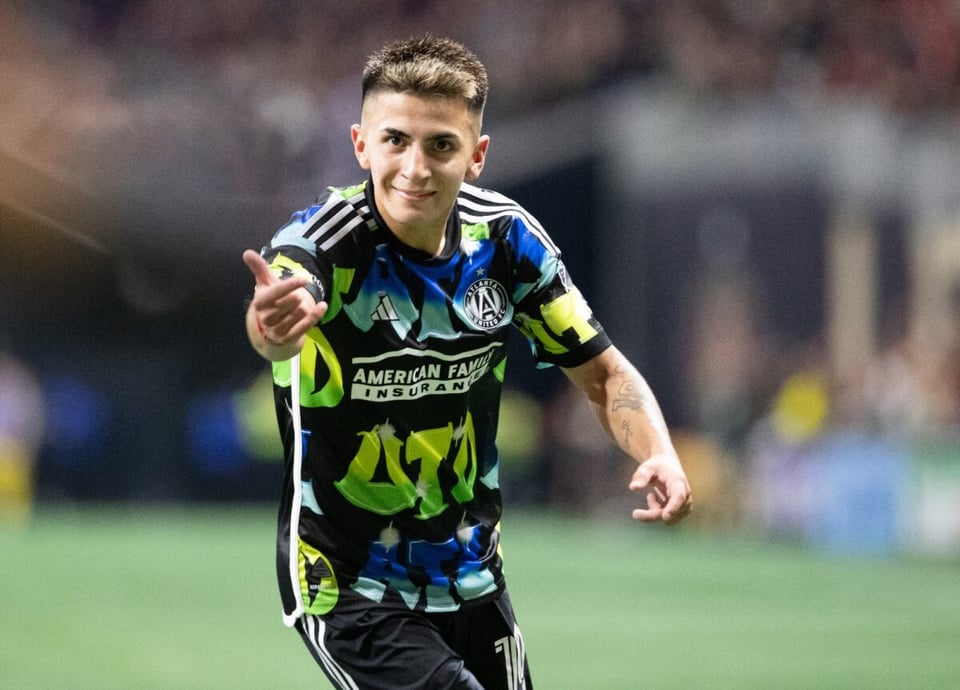 Thiago, Almada,argentino, gol, triunfo