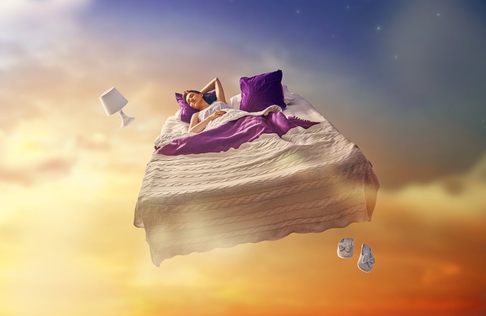 significado de los sueños, dormir, soñar, cama, volando