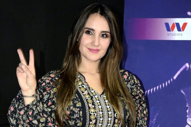 Clothes, Baggy, Tummy, Belly, Belly, Dulce María, pregnant