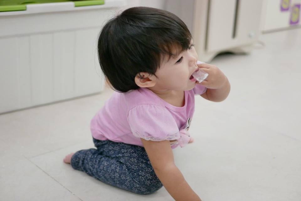 Prevención, bebé, niña, lesión, MundoNOW