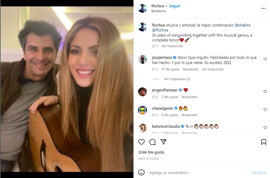 Shakira publishes a photograph with another man