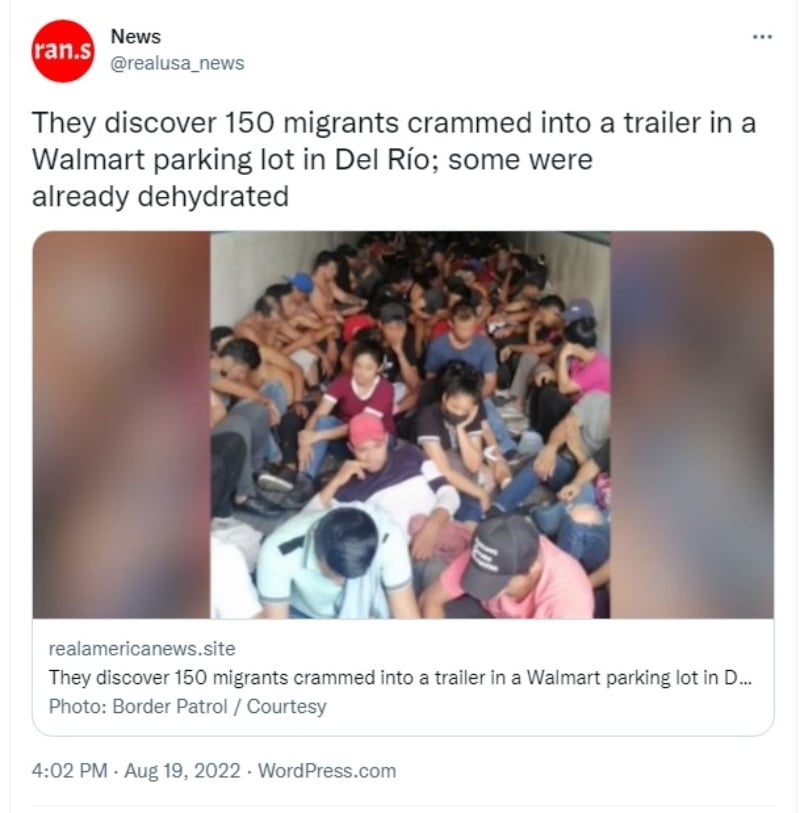 Inmigrantes trailer estacionamiento Walmart: "Una táctica mortal que usan los contrabandistas"