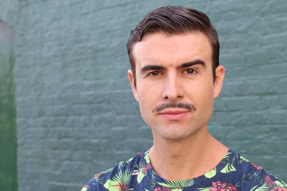 Retrato, hombre de moda, bigote, Movember, MundoNOW