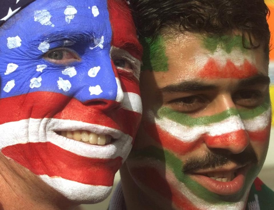 Aficionados de EEUU e Irán 'celebran' su rivalidad