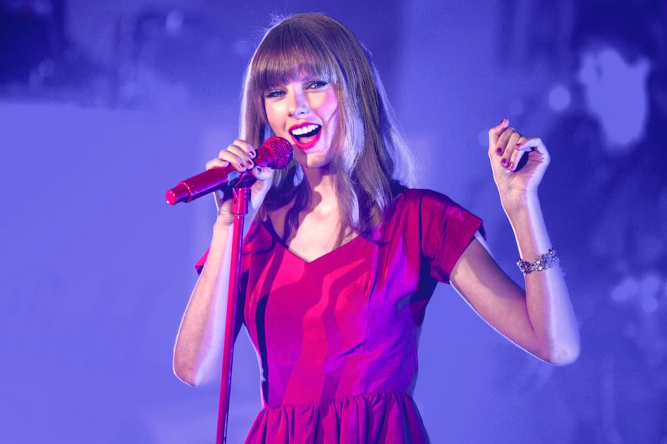 cuentacuentos, performance, Taylor Swift, canciones, MundoNOW