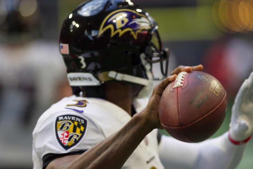 Alex Collins, jugador NFL, Baltimore Ravens, accidente, muerte,
