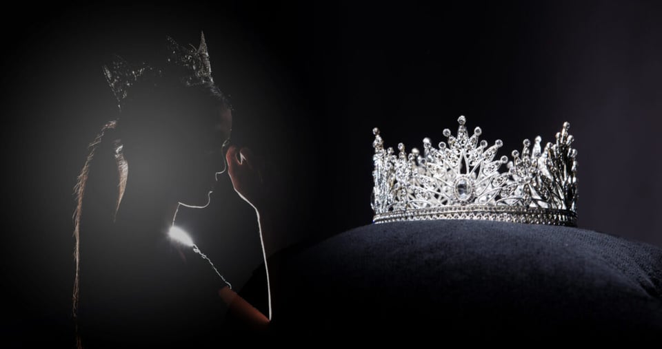 Miss Universo y corona