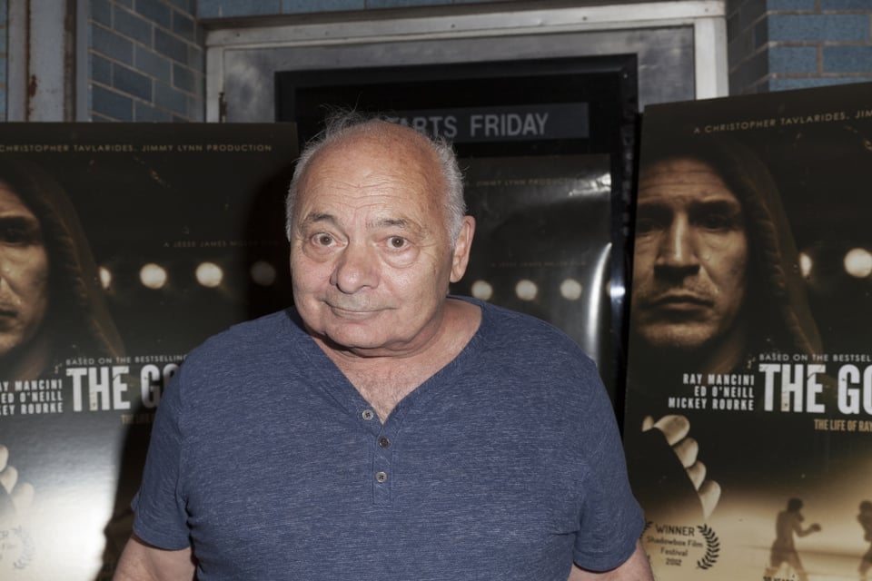 Muere actor Burt Young, Burt Young, Paulie, celebridades, MundoNOW