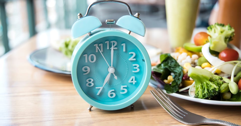 Un reloj que indica hora de comer para bajar de peso