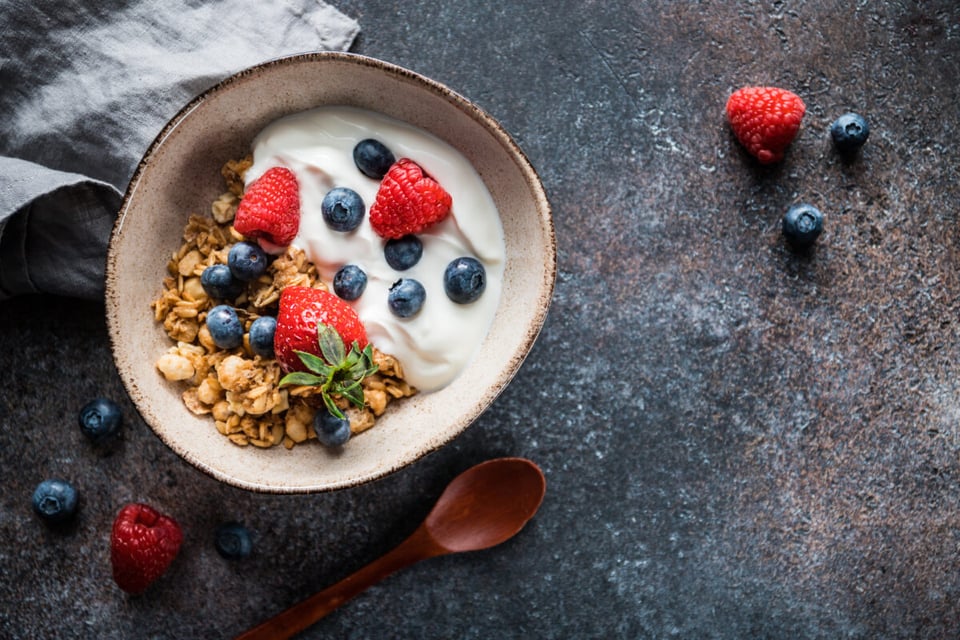 yogurt, probiotics, fruit, cereal