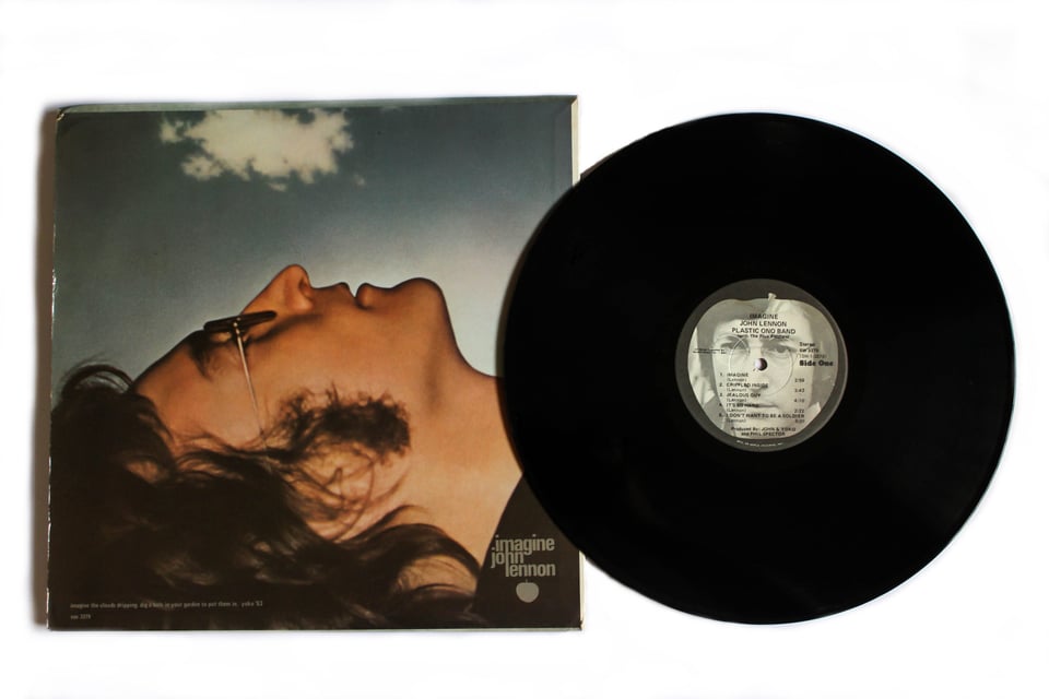 The photo of John Lennon's corpse The photo of John Lennon's corpse