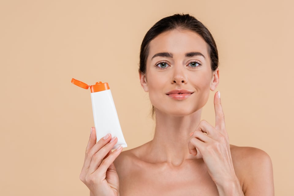 Woman, Sunscreen, skincare, UVA,, sun