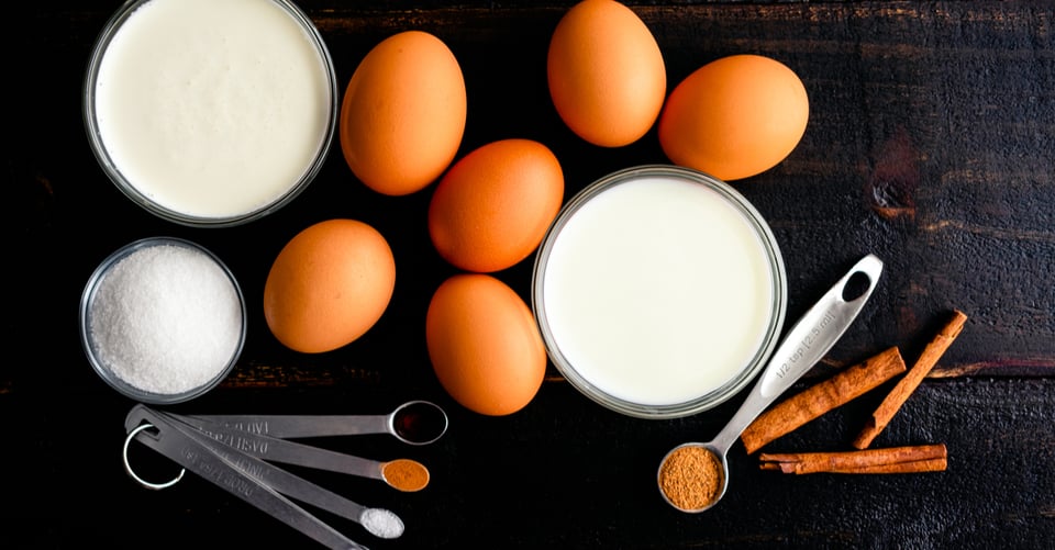 huevos, canela, jengibre, azúcar, harina