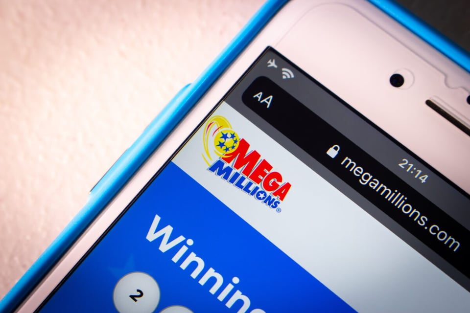 Teléfono con aplicación de la lotería