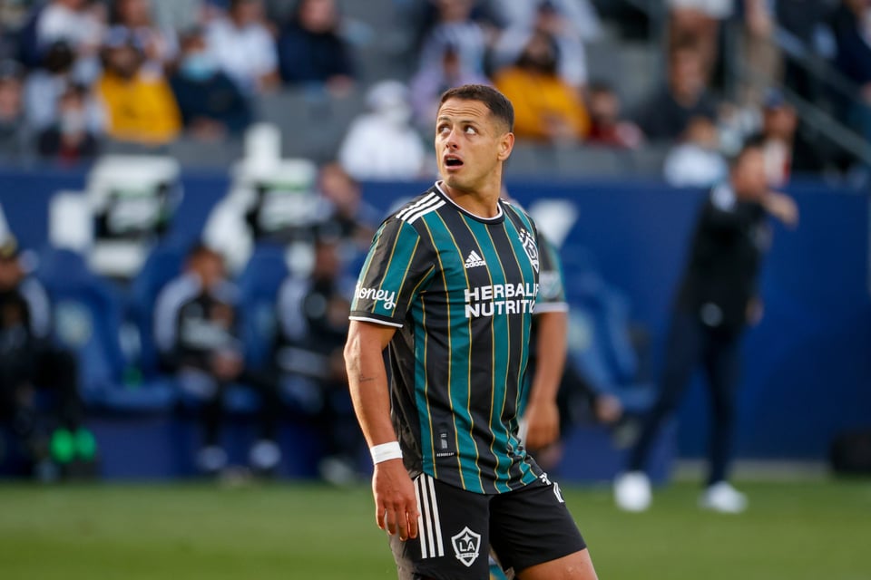 What is the fortune of Chicharito Hernández?