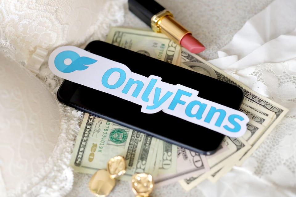 Exreina belleza mesera OnlyFans: El sueño americano no es sencillo