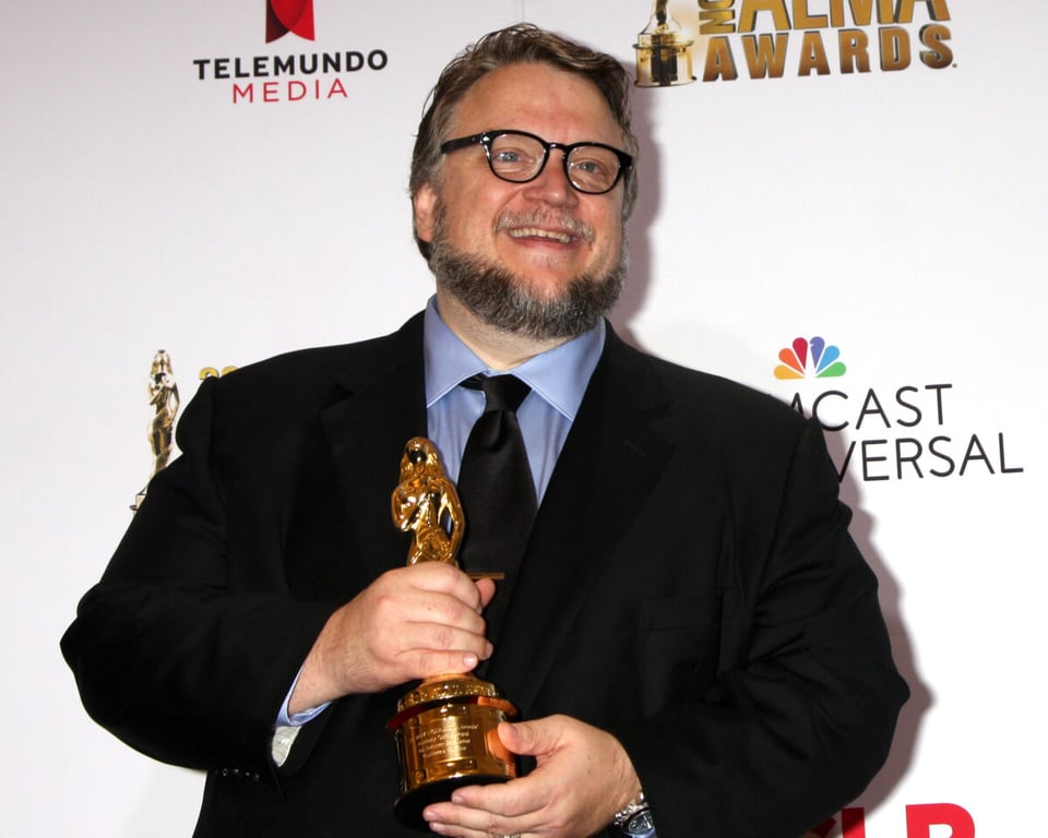 Guillermo del Toro, Golden Globes, award, film, Hollywood