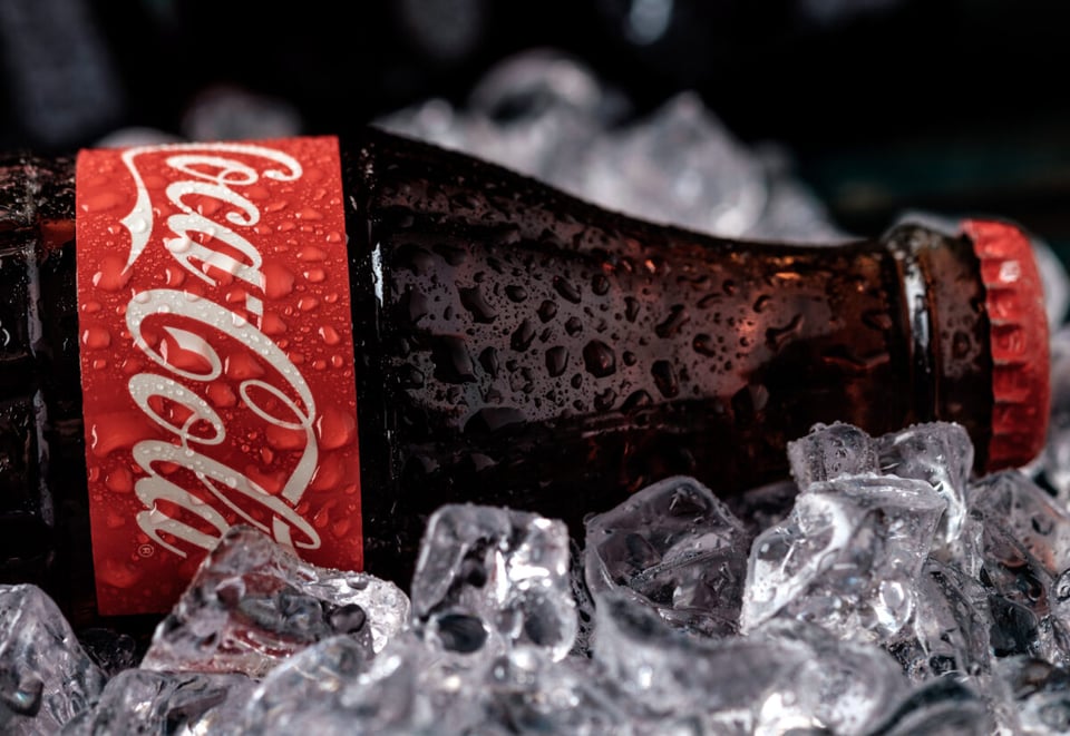 uses of Coca Cola, Coca Cola car, Coca Cola tires, MundoNOW, Motor