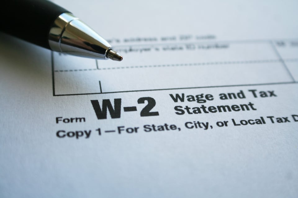 Which form do I need to fill out my taxes?
