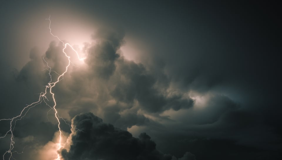 Intensas lluvias ante la sequía extrema del verano