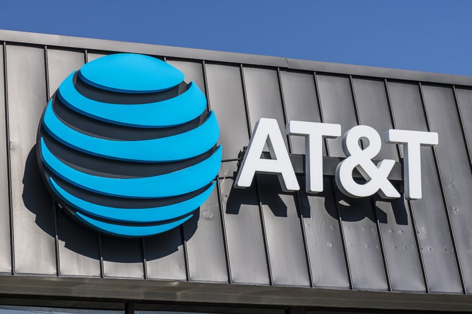 AT&T ofrece créditos afectados, redes, moviles, EEUU, MundoNOW