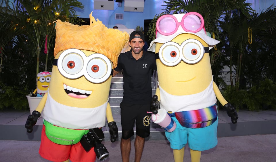 Minions, Posing, Happy, Cartoons, Dolls, MundoNow